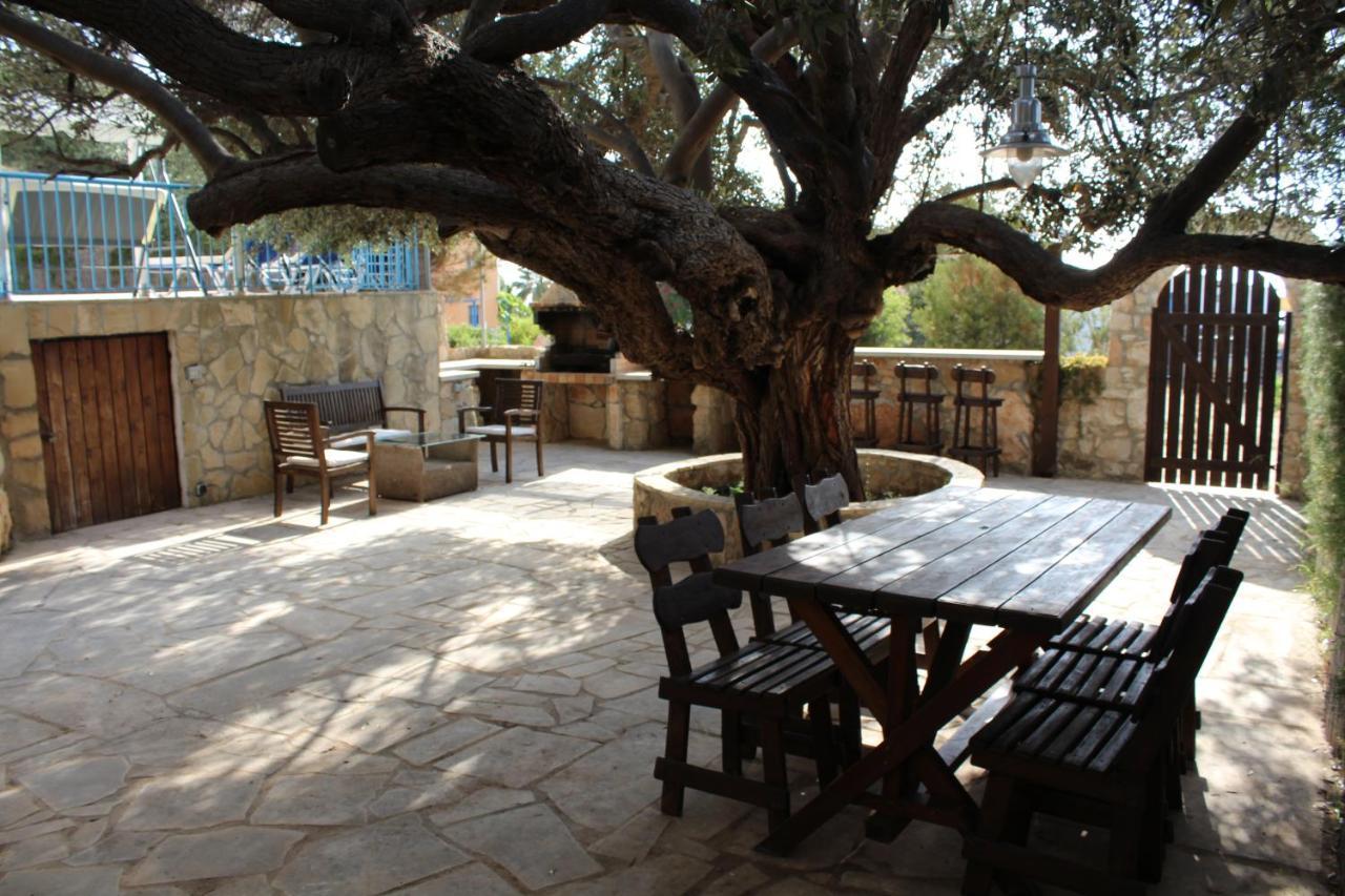 Olive Beach Villa Peyia Esterno foto